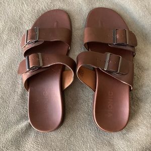 Men’s Size 10 Vionic Sandals in New never worn Condition without tags and box.